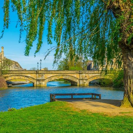 Meadow House Villa Stamford Bagian luar foto
