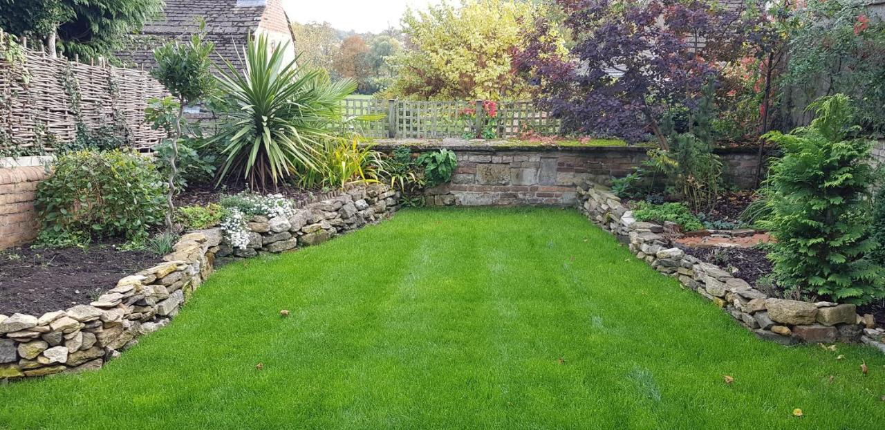 Meadow House Villa Stamford Bagian luar foto